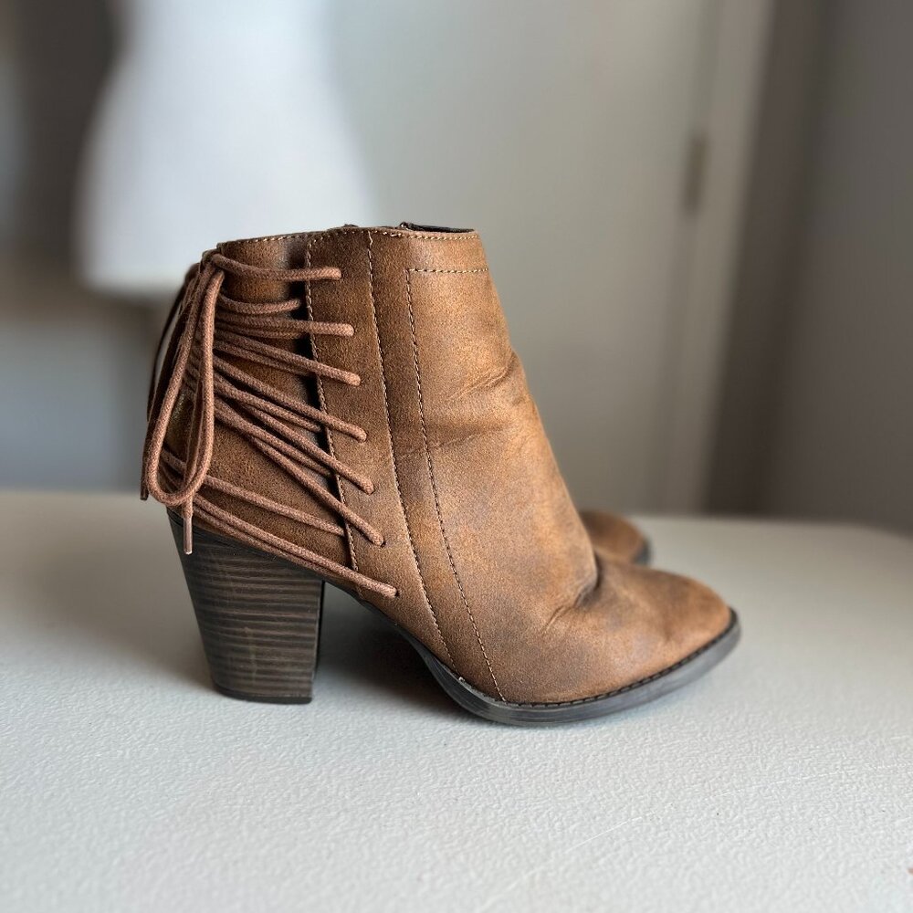 Stylish Boho Tan Brown Leather Fringe Ankle Boots SZ 9 - 10